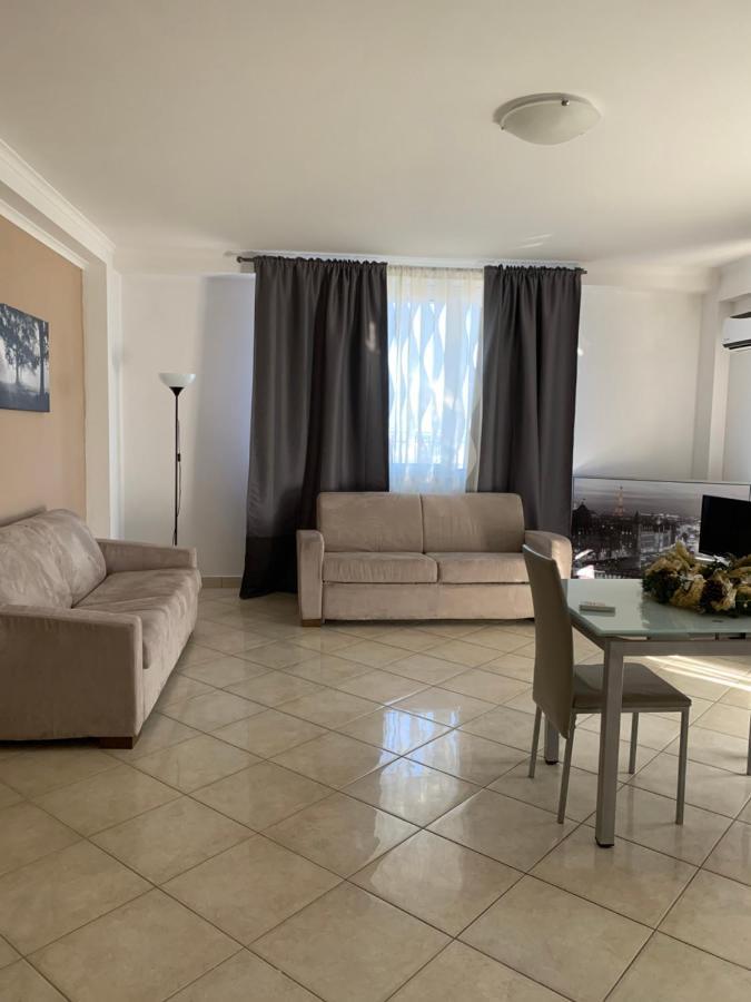 Raggio Di Sole Aparthotel San Cesareo Luaran gambar
